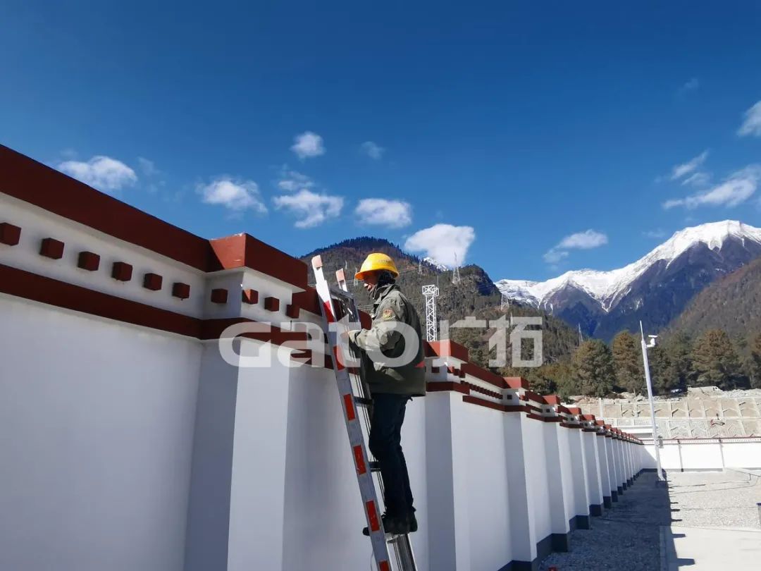 在海拔3700米高原裝電子圍欄是什么體驗？ 打卡西藏第一條電氣化鐵路(圖5)