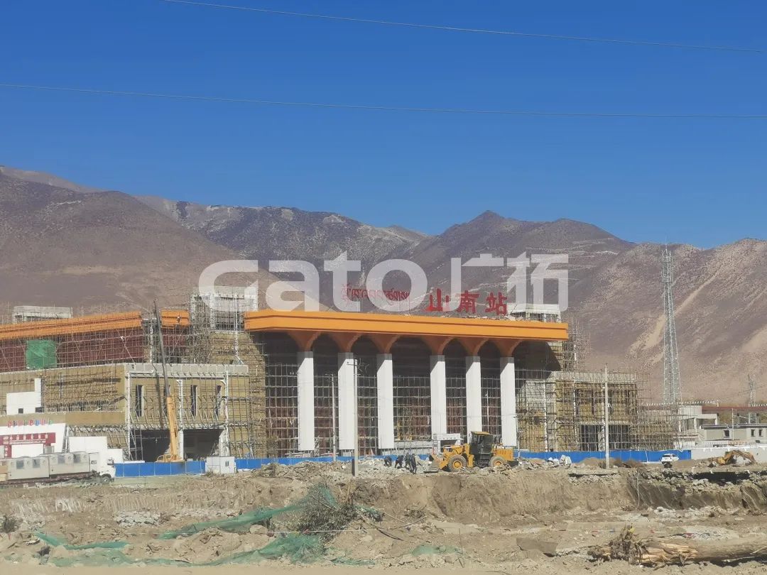 在海拔3700米高原裝電子圍欄是什么體驗？ 打卡西藏第一條電氣化鐵路(圖15)