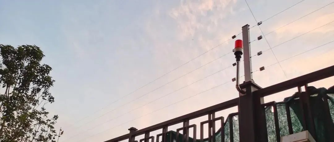 在海拔3700米高原裝電子圍欄是什么體驗？ 打卡西藏第一條電氣化鐵路(圖26)
