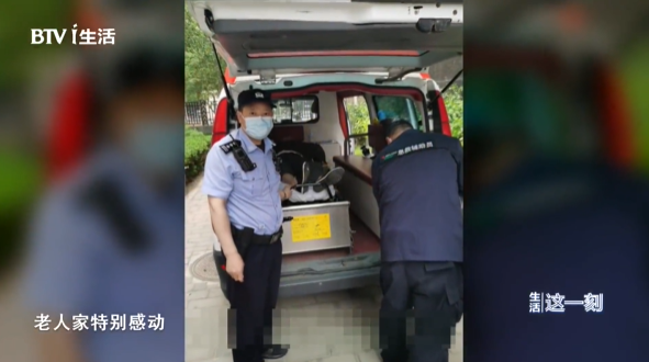 驚險！外賣放門口一天沒人拿？警察開鎖破門后……(圖7)